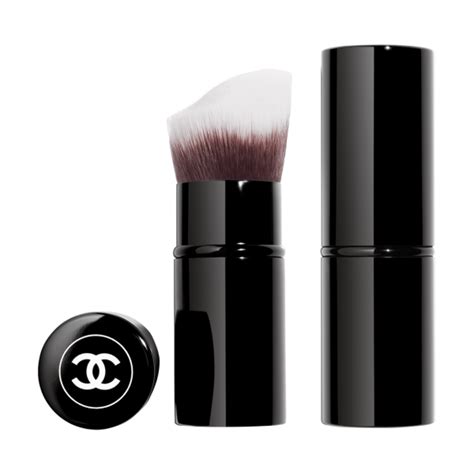 pinceau fond de teint chanel